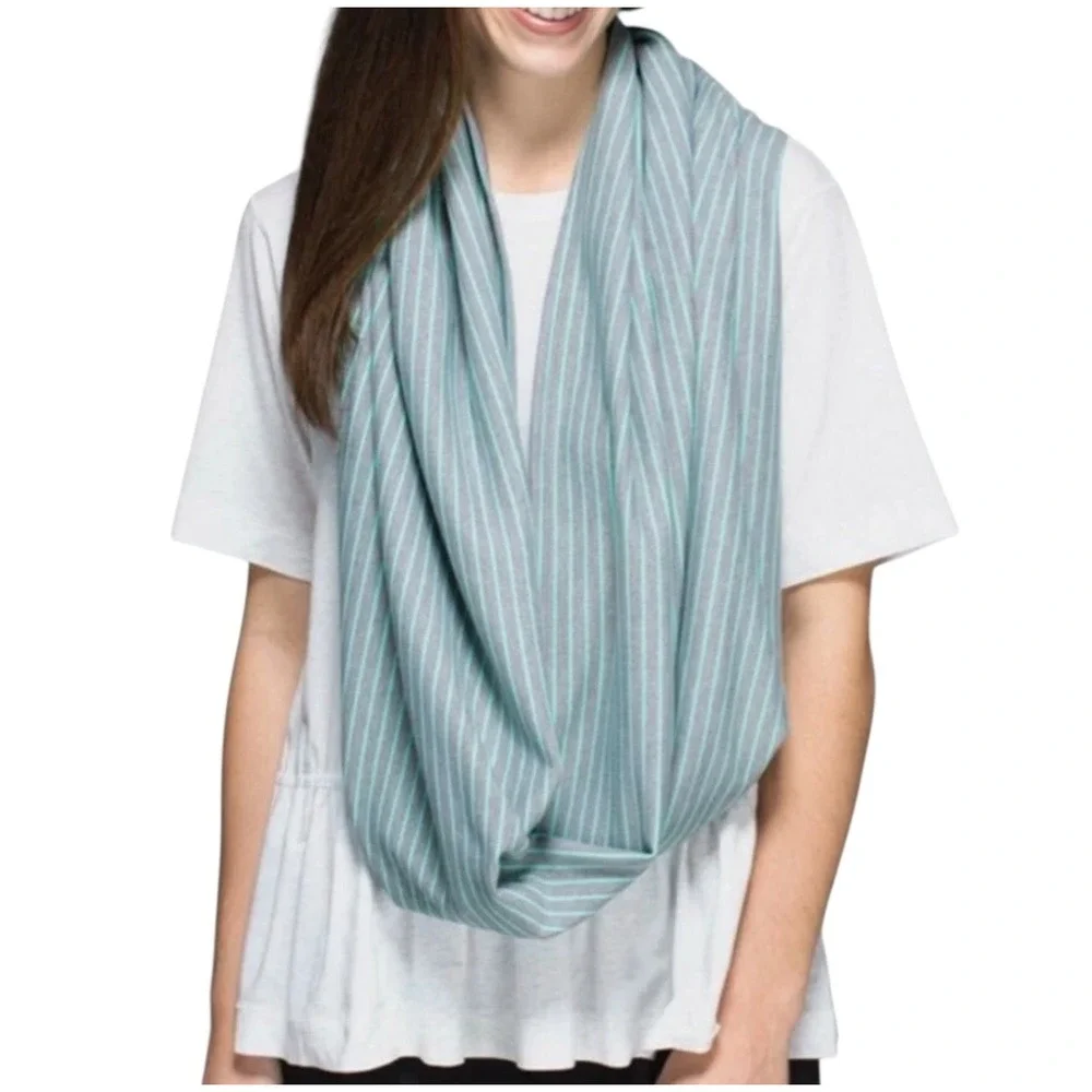 Lululemon Striped Infinity Scarf Snaps Mint Green Grey Women's Accessory‎ Rulu